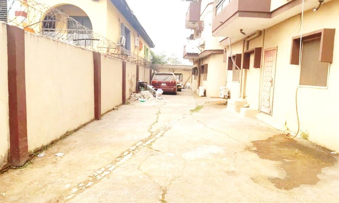 Somolu Appartement | Raphael's Place avec cuisine, lave-linge et Wifi gratuit