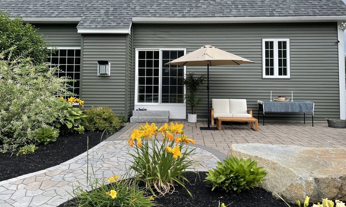 Somersworth Maison | RARE FIND Home Away from Home