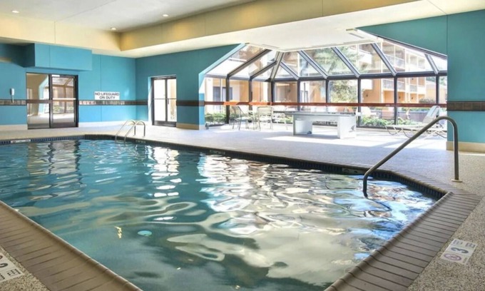 Mahwah Maison | Rare Gem! Onsite Pool, Free Parking, Pet-Friendly Property