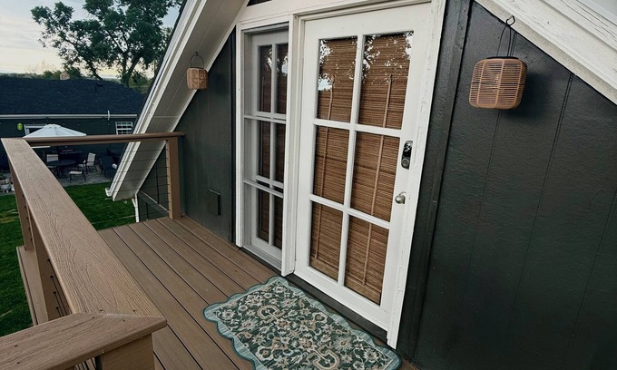 Lamar Heights Area Cottage | Rascal Ranch: Cozy 2-bedroom attic apartment close to Olde Town Arvada w/hot tub
