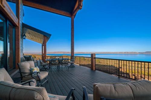 Fish Haven Maison | Raspberry Ridge Lodge