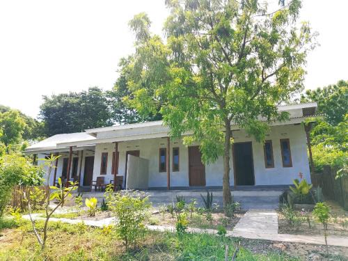 Jerowaru Hôtel | Rasta Homestay Ekas Bay