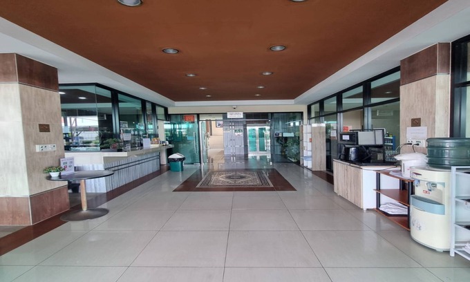 Ang Thong Hôtel | Ratchapruek DC Resort Angthong