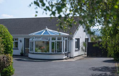 Bansha Maison | Rathdermot