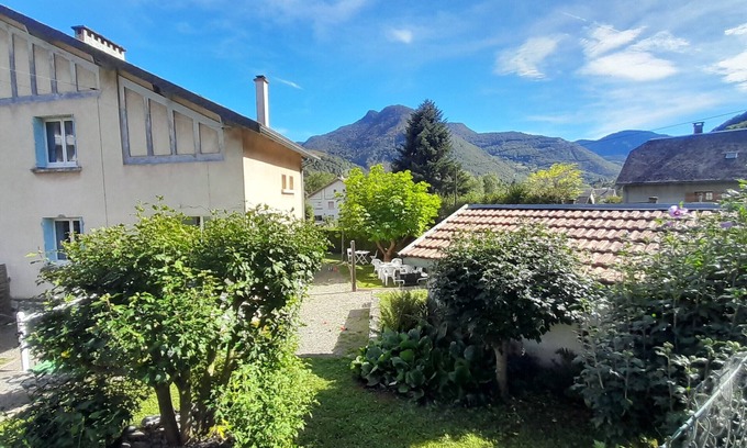 Sarrancolin Maison | Ravissante Maison Entièrement Rénovée été 2022