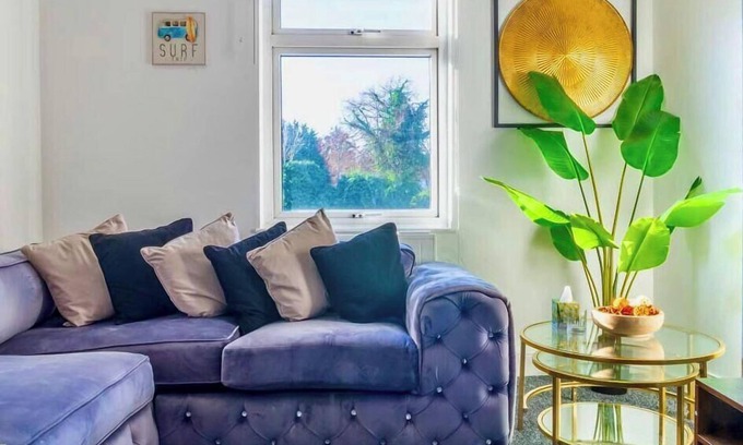 Rayleigh Appartement | Rayleigh Retreat-Spacious Family 3 Bed Apartment