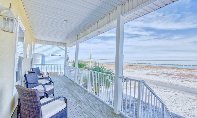 Navarre Beach Maison | Voiturette de golf, vélos, ping-pong et plus encore. FRAIS REMBOURSABLES !!!