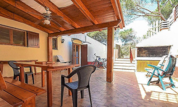 Centro Commerciale Appartement | Reach from this practical apartment, after only a few meters, the sandy beach of Platamona.