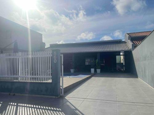 Salinas Maison | Recanto Salinas - Casa alto padrão a 350mts da praia