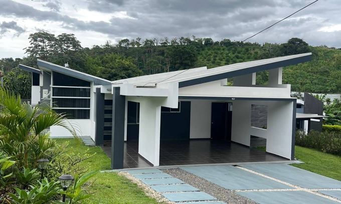 Carrillos Maison | Recently upgraded, AC on all rooms. Modern, secure and clean house