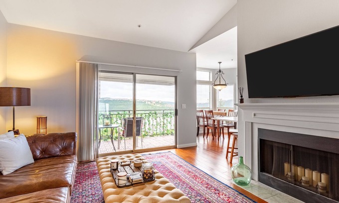 Shepherd Mountain Copropriété | Condo au dernier étage avec vue sur la montagne