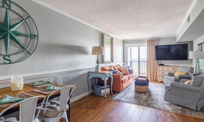 Ash Copropriété | Recently renovated condo in Cherry Grove area of N. Myrtle Beach
