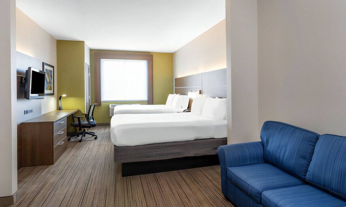 White Rock Hills Maison | Recharge in our Spacious Room! Onsite Pool, Gym