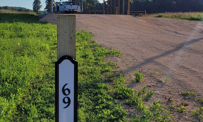 Olivehill Location De VR | Reconnect with nature at this unforgettable escape (RV NOT INCL'D).