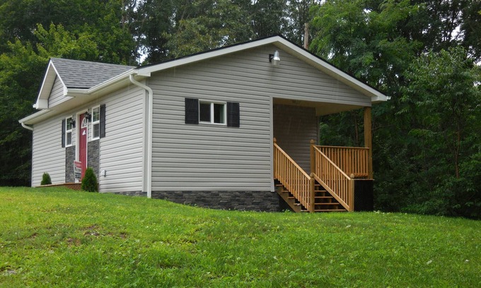 Princeton Cottage | Nouveau Red Bird Cottage