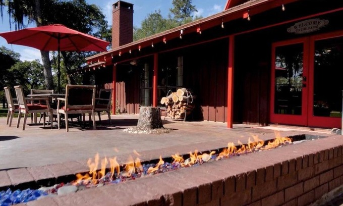 New Ulm Maison | Red Bird Ranch - Private 140 acre Ranch Sleeps 12
