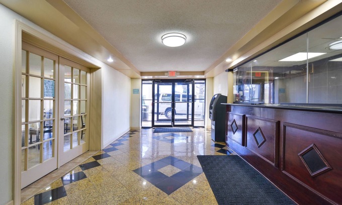 Irvington Hôtel | Red Carpet Inn Newark Irvington, NJ