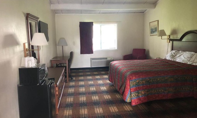 North Syracuse Hôtel | Red Carpet Inn Syracuse Airport