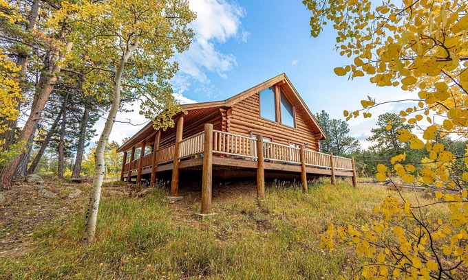 Red Feather Lakes Cabine | Red Feather Lakes Cozy Log Cabin