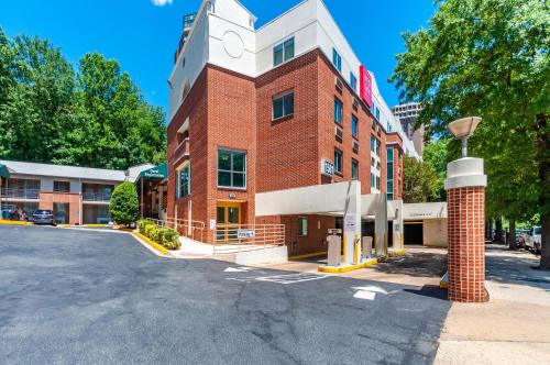 Radnor - Fort Myer Heights Hôtel | Red Lion Hotel Rosslyn Iwo Jima
