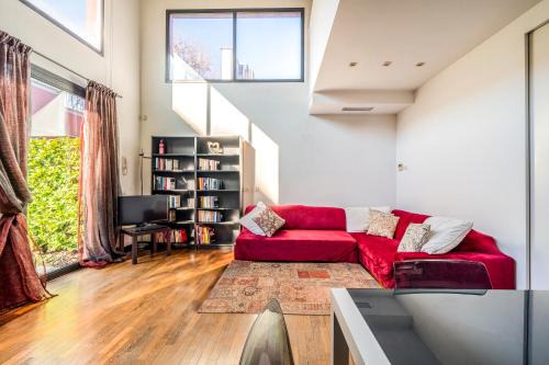 Villapizzone Appartement | RED LOFTY Milano- Loft con parcheggio, comodo per Host Milano 2025, Rho Fiera e Politecnico Bovisa