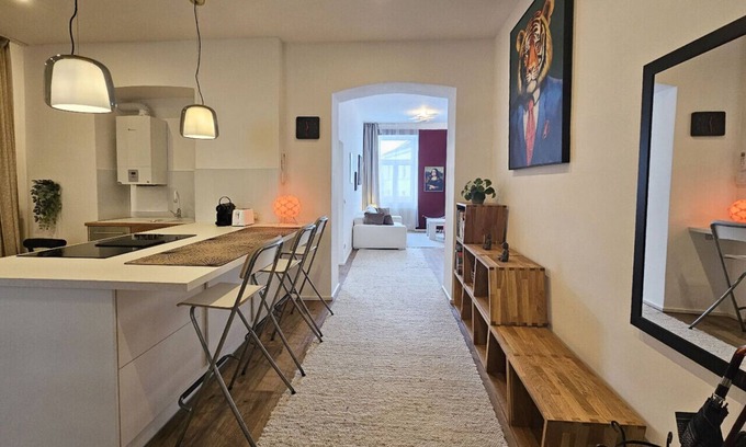 Mariahilf Appartement | Red Palm - central, cozy