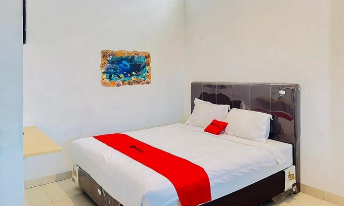 Kabanjahe Hôtel | RedDoorz At Damai Guest House Kabanjahe