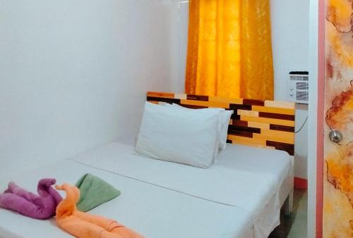 San Jose Hôtel | RedDoorz @ Jmalls Island Tourist Inn Dinagat Island