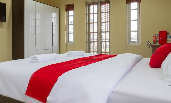 Malabar Maison | RedDoorz @ Malabar Street