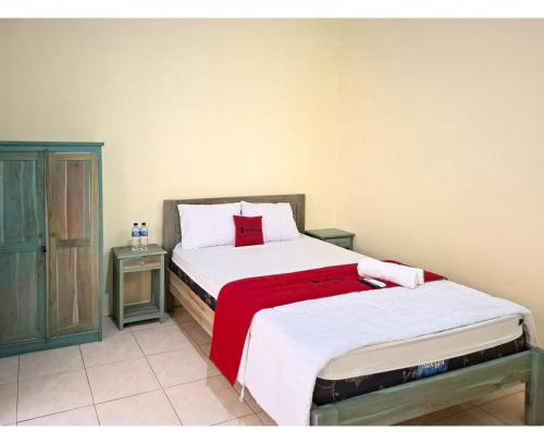 Bandengan Hôtel | RedDoorz near Alun Alun Jepara