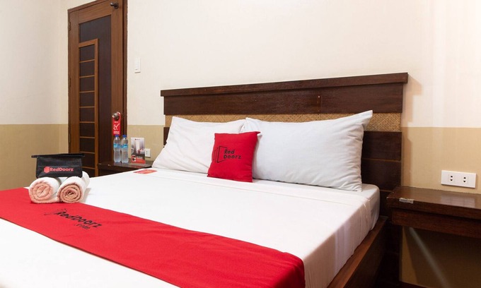 Tacloban Hôtel | RedDoorz near Manlurip Rotonda Tacloban