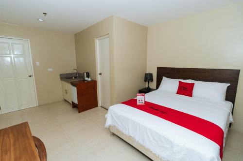 Palanan Hôtel | RedDoorz near Osmena Highway 1