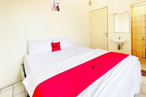 Tangerang Hôtel | RedDoorz near Soekarno Hatta Airport 3