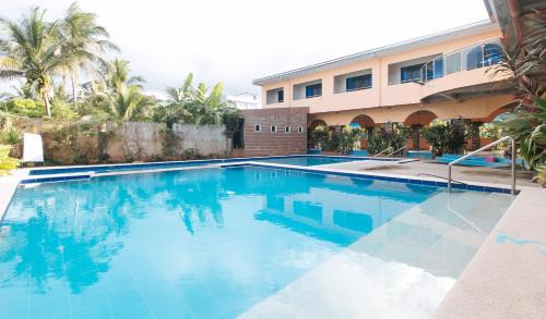 Luisiana Hôtel | RedDoorz Plus near Municipality of Luisiana Laguna