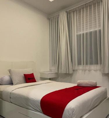 Hegarmanah Maison | RedDoorz Plus near Parahyangan University