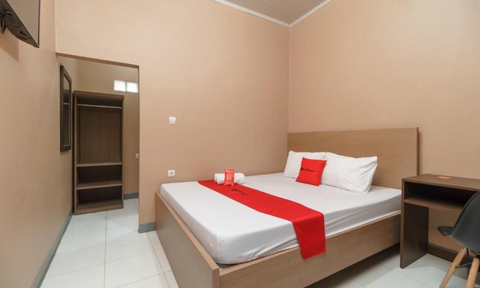 Bekasi Timur Hôtel | RedDoorz Syariah near Siloam Hospitals Bulak Kapal