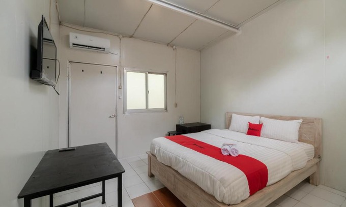 South Tambun Hôtel | RedDoorz @ Taman Green Legon