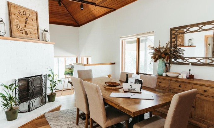 Hartley Maison | Redgate Homestead