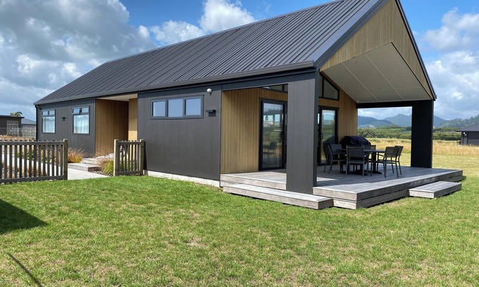 Waihi Beach Maison | Reely Great on Reel - Brand New Quiet Home minutes from beach