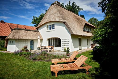 Klein Hansdorf Maison | Reetdach-Villa mit Blick in die Natur - 160m² Entspannung pur