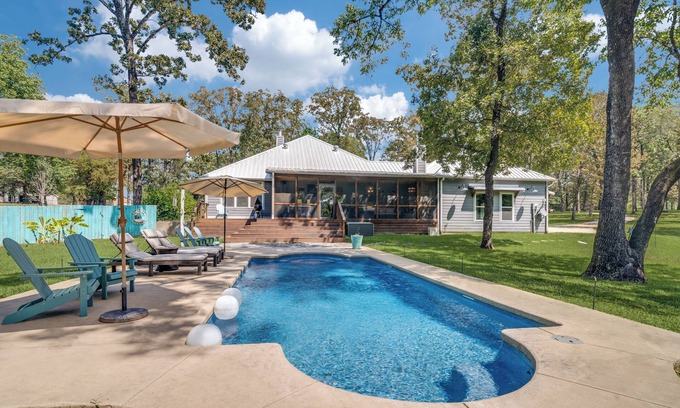Emory Maison | Refined Lake Retreat on Lake Fork in Emory, TX, fishing, kayaking, antiquing