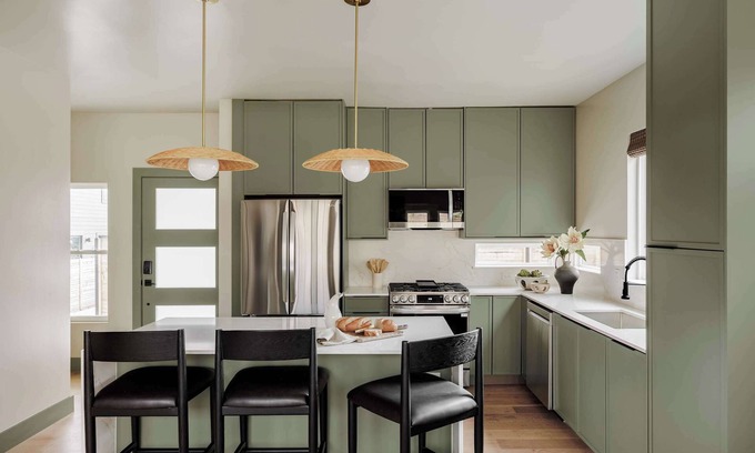 East MLK Maison | Refined Luxury Austin Escape | Hot Tub
