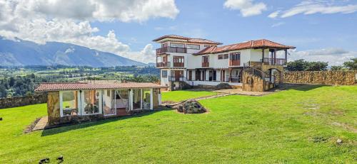 Villa de Leyva Chalet De Ski | Refugio Alcazaba a las afueras de Villa de Leyva
