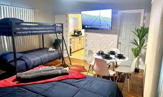 Buffalo Appartement | Refurbished 3 bed/2ba Apt - Near Park & Falls