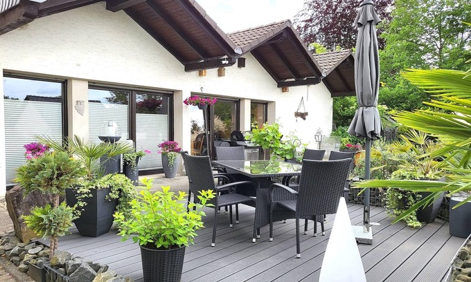 Pracht Appartement | Appartement Regal à Pracht avec jardin et grill
