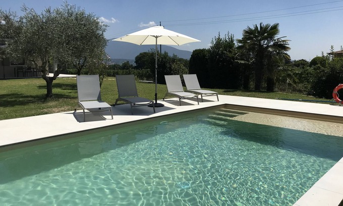 Costermano Chalet De Ski | Regarda - "Villa Ida, Rodole unit" with pool and air conditioning