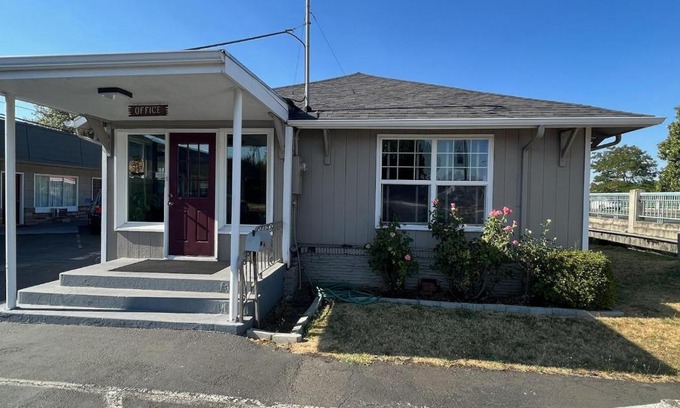 Junction City Hôtel | REGENCY INN