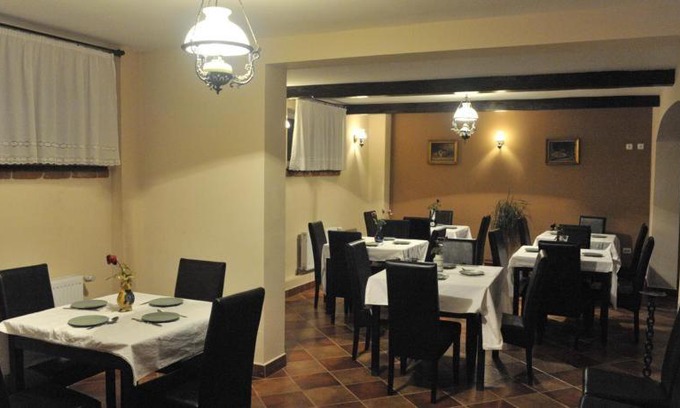 Baile Unu Mai Maison | Regent Welcome