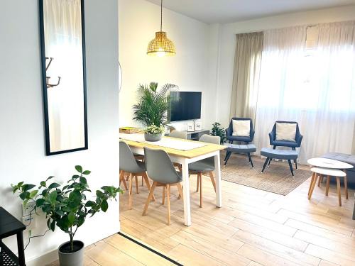 Capuchinos Maison | Regimiento 2, center, new, quite, parking on request, RG