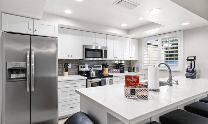Central Scottsdale Maison | Rejuvenating Home w/Central Location + Pool Oasis